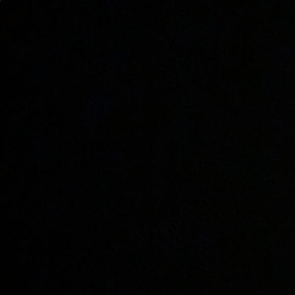 nothing - Picture 3 of 8